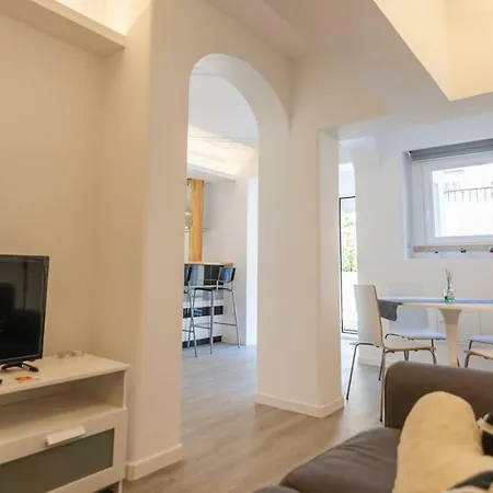 Spacious Basement In Alameda With Lovely Terrace! Appartement Lisboa