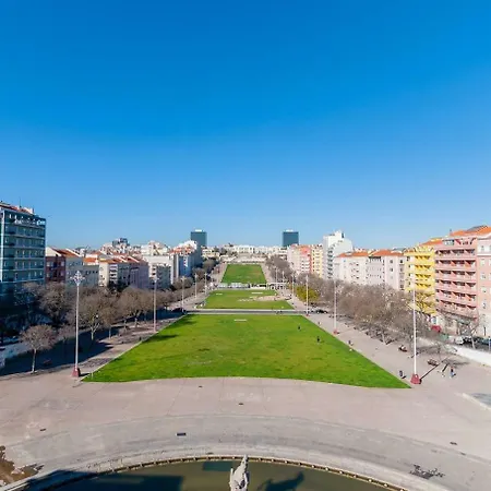 Spacious Basement In Alameda With Lovely Terrace! Лиссабон