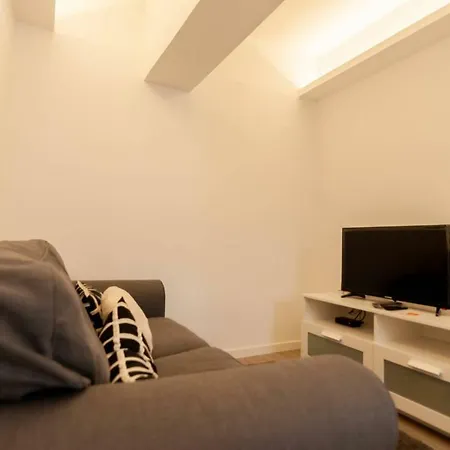 Spacious Basement In Alameda With Lovely Terrace! Lisboa